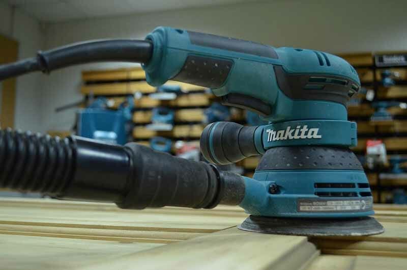 How to use an orbital sander